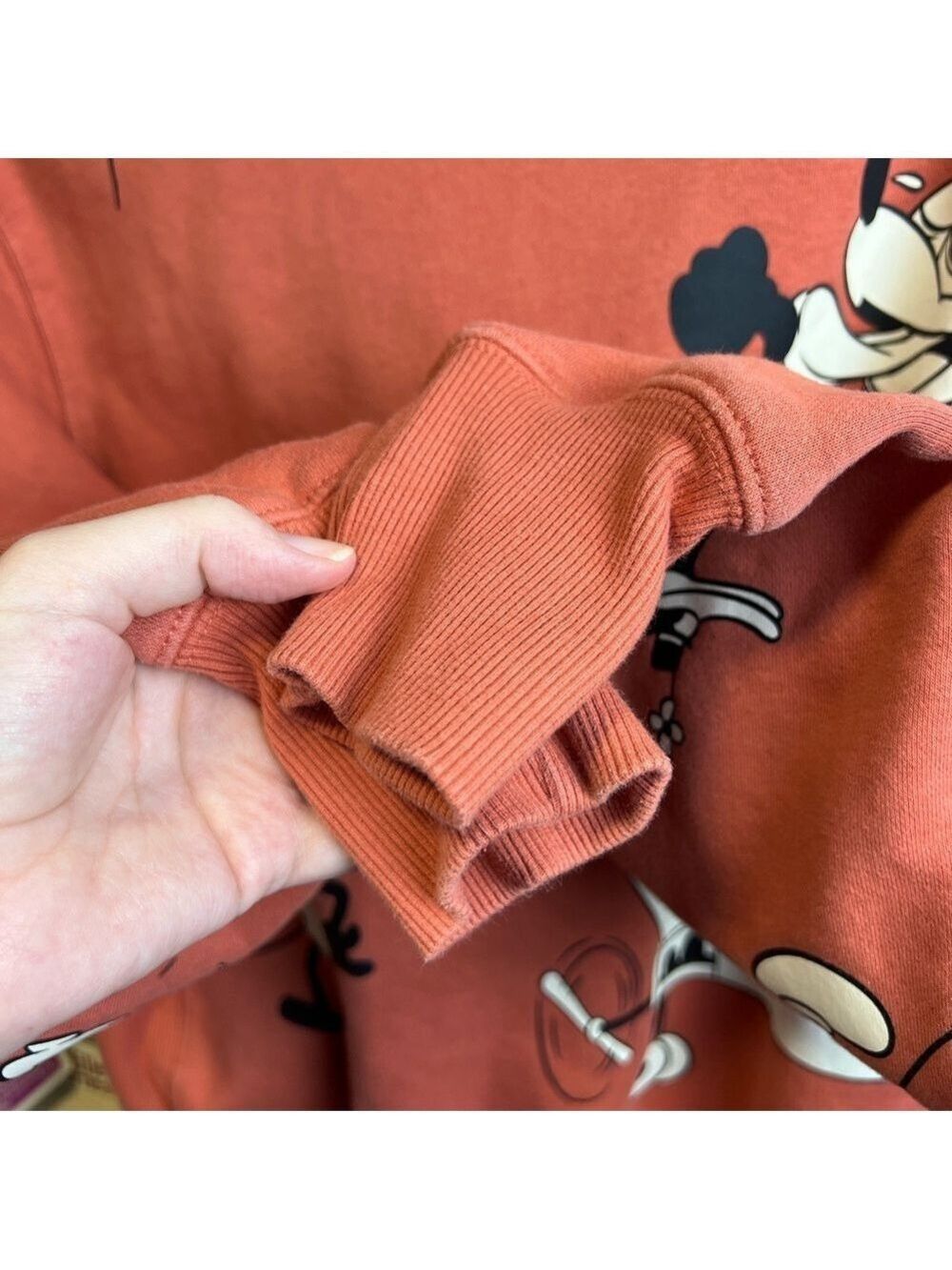 Disney Mickey and Minnie Mouse Vintage-Style Clay Oversized Pullover Sweatshirt - Picture 6 of 7